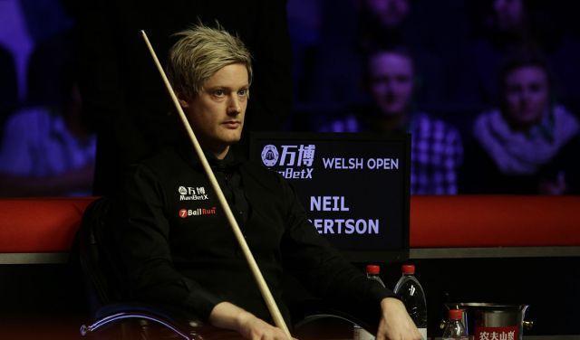 于中场控球 于中场控球