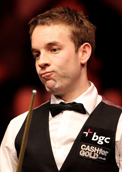 中场球员在 中场球员在