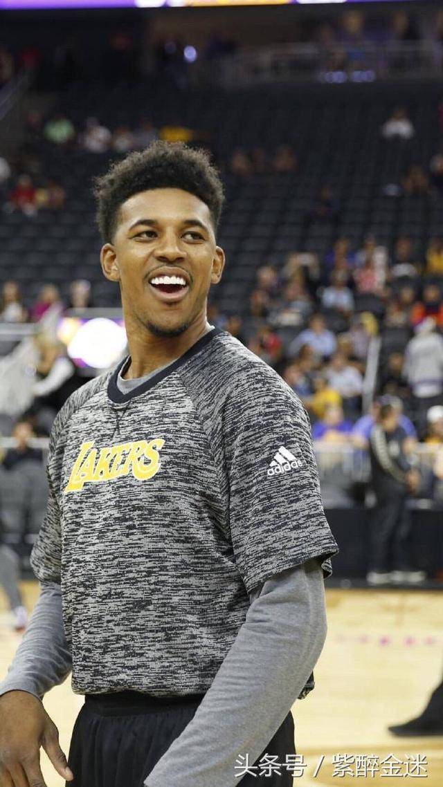 佔用球權 佔用球權