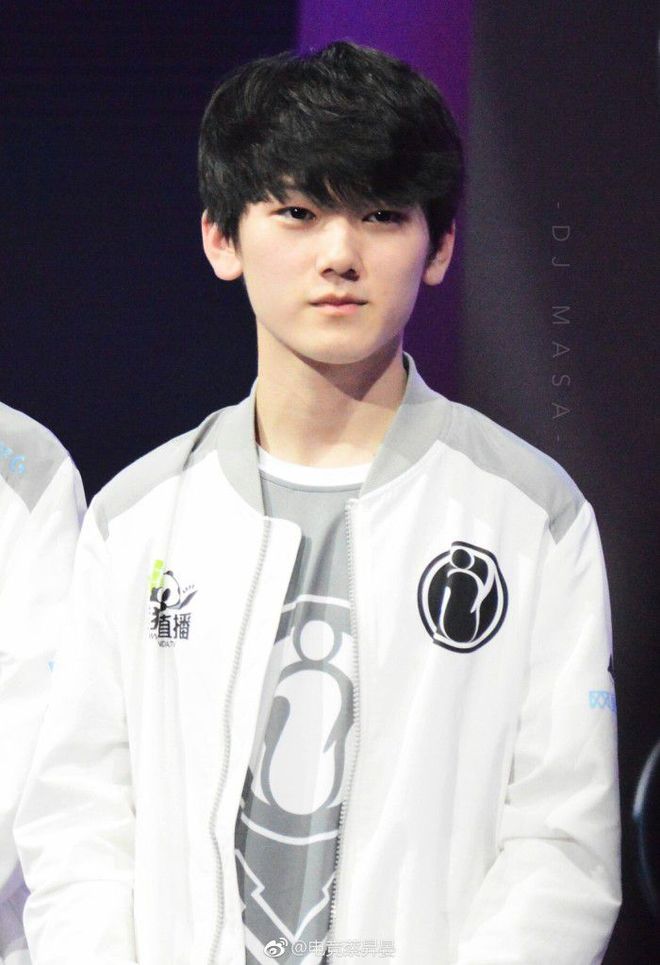 刺与禁区前 刺与禁区前